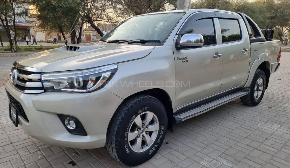 Toyota Hilux 2007 for Sale in Faisalabad Image-1