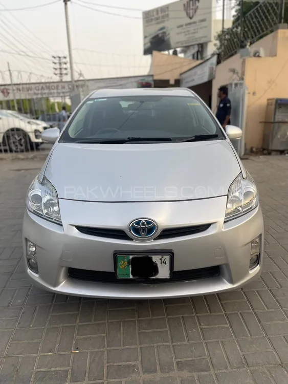ٹویوٹا پریوس 2010 for Sale in لاہور Image-1