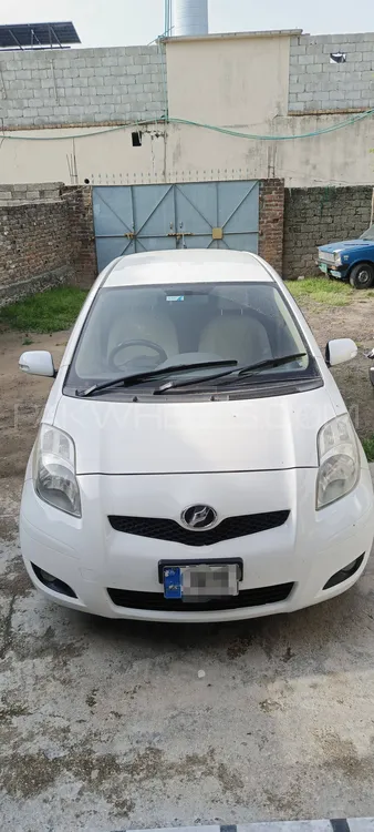 Toyota Vitz 2008 for Sale in Swabi Image-1
