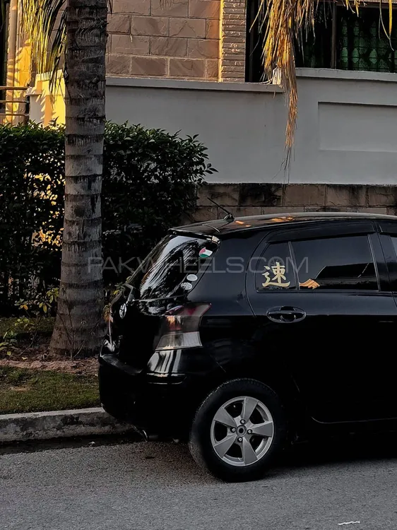 Toyota Vitz 2009 for Sale in Islamabad Image-1