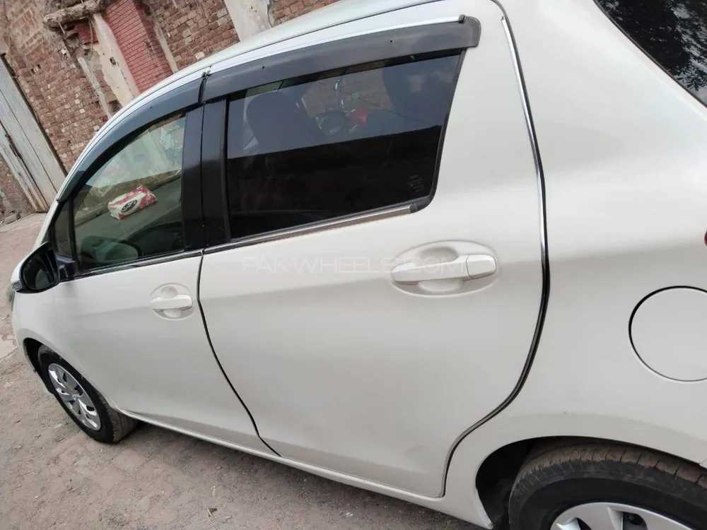 Toyota Vitz 2019 for Sale in Gujranwala Image-1