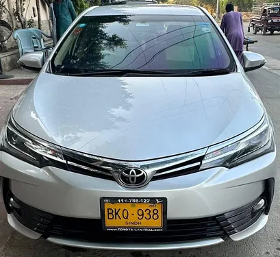 Slide toyota corolla altis x cvt i 1 8 2017 120368978