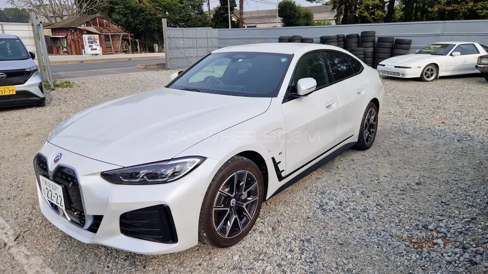 BMW i4 2022 for Sale in Lahore BMW i4 2022 for Sale in Lahore Image-8