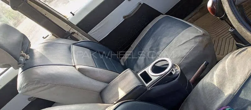 Daihatsu Charade 1984 for Sale in Karachi Image-1