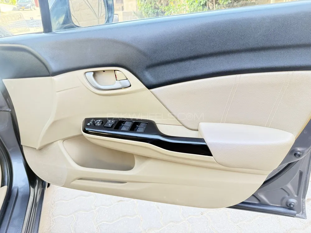 Honda Civic 2015 for Sale in Karachi Honda Civic 2015 for Sale in Karachi Image-6