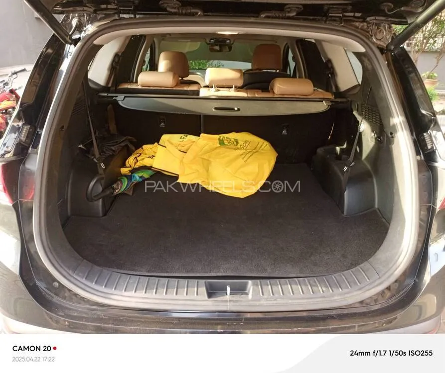 Hyundai Santa Fe 2024 for Sale in Lahore Hyundai Santa Fe 2024 for Sale in Lahore Image-7