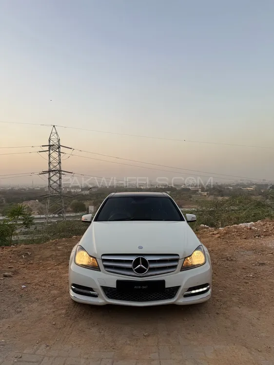 Mercedes Benz C Class 2012 for Sale in Karachi Image-1