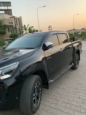 Toyota Hilux Revo V Automatic 2.8 2021 for Sale