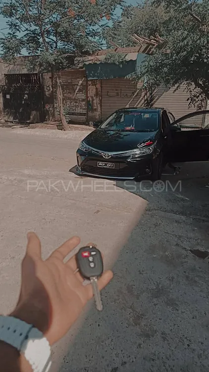 Toyota Corolla 2015 for Sale in Lahore Image-1