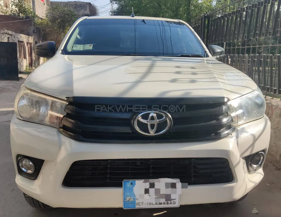 Toyota Hilux 2019 for Sale in Lahore Image-1