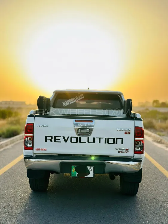 Toyota Hilux 2014 for Sale in Toba Tek Singh Toyota Hilux 2014 for Sale in Toba Tek Singh Image-5