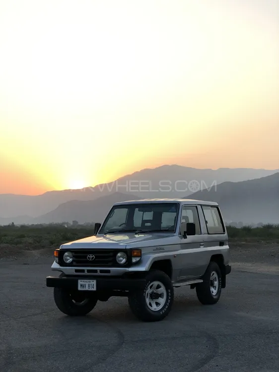 Toyota Land Cruiser 1986 for Sale in Mardan Image-1