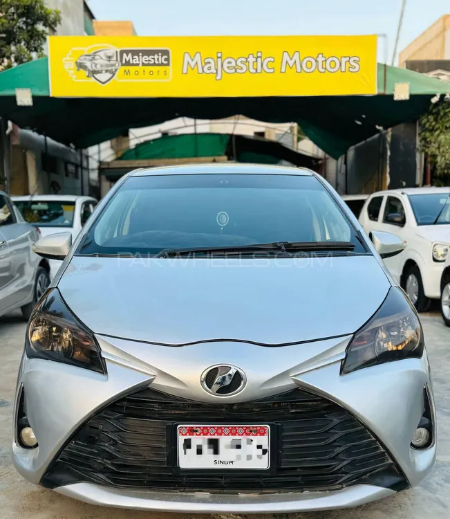 Toyota Vitz 2017 for Sale in Karachi Image-1