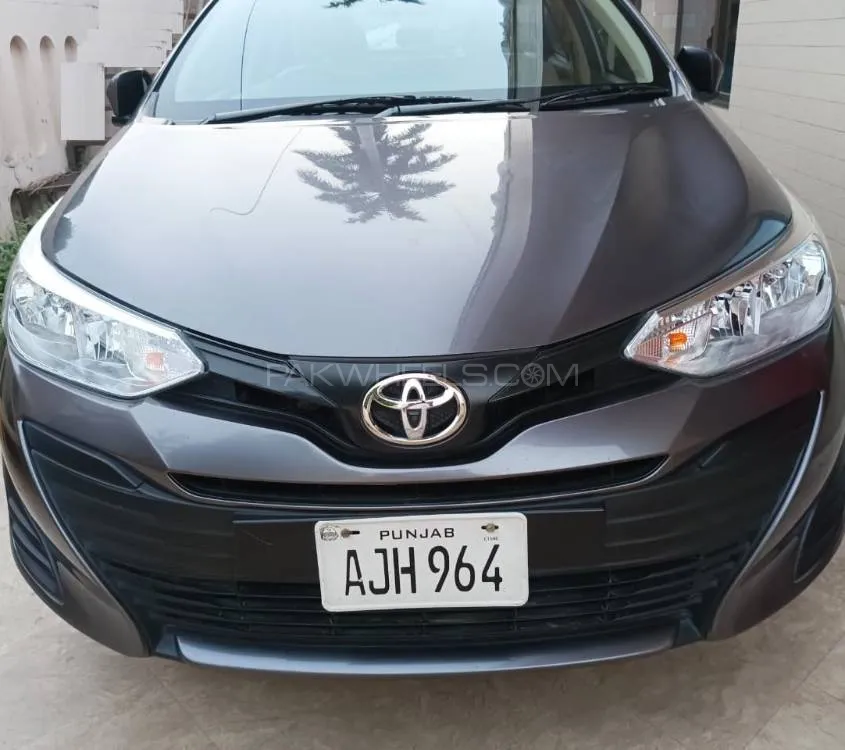 Toyota Yaris Sedan 2022 for Sale in Lahore Image-1