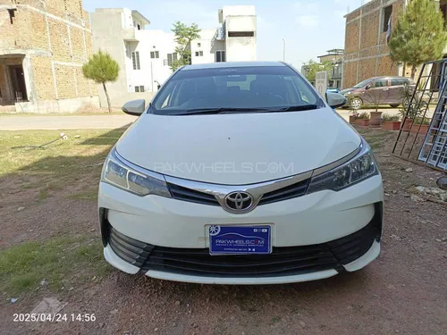 Slide toyota corolla altis 1 6 automatic 2019 120484985