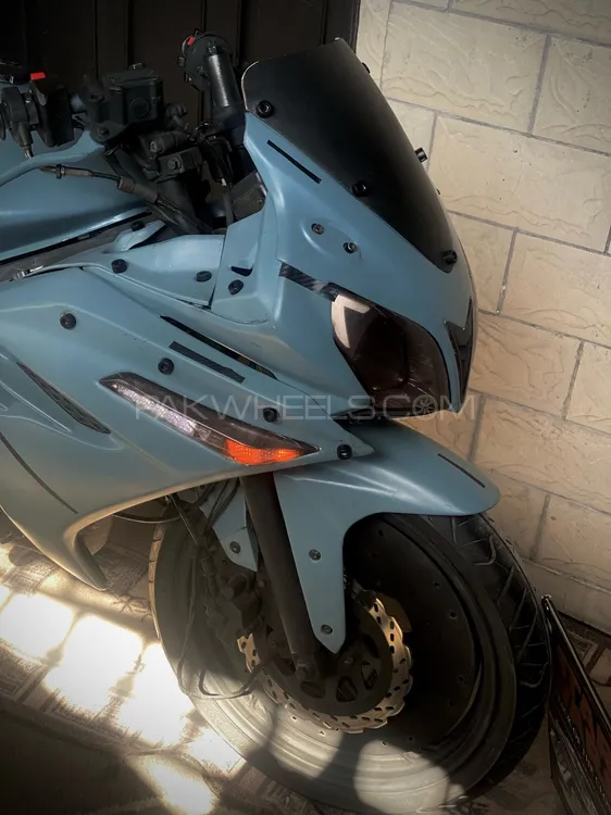 BMW HP 2 Sport 2017 for Sale Image-1