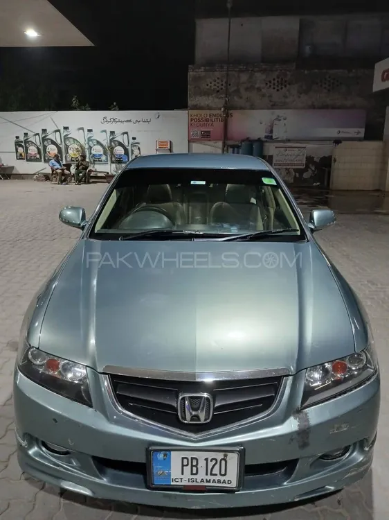 Honda Accord 2004 for Sale in Lahore Image-1