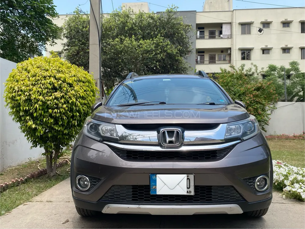 Honda BR-V 2018 for Sale in Lahore Image-1