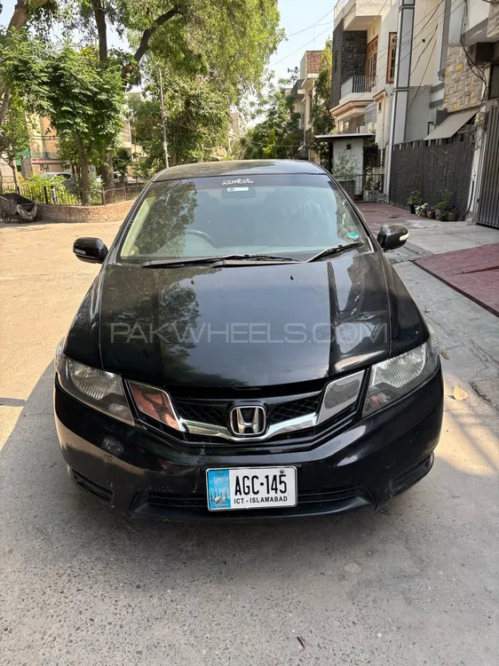 Honda City 2017 for Sale in Faisalabad Image-1