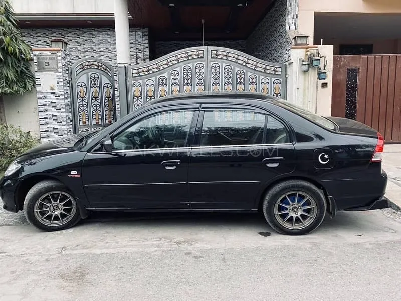 Honda Civic 2005 for Sale in Lahore Image-1