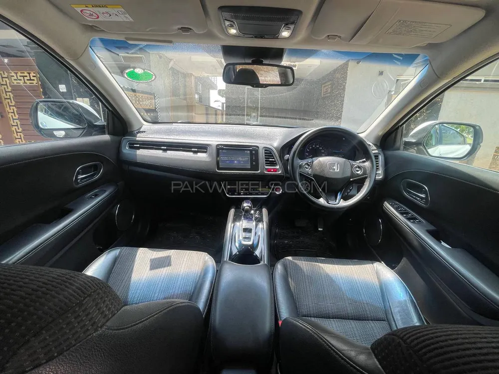 Honda Vezel 2014 for Sale in Pindi gheb Image-1