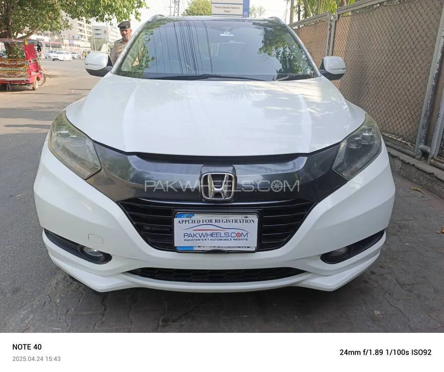 Honda Vezel 2014 for Sale in Lahore Image-1