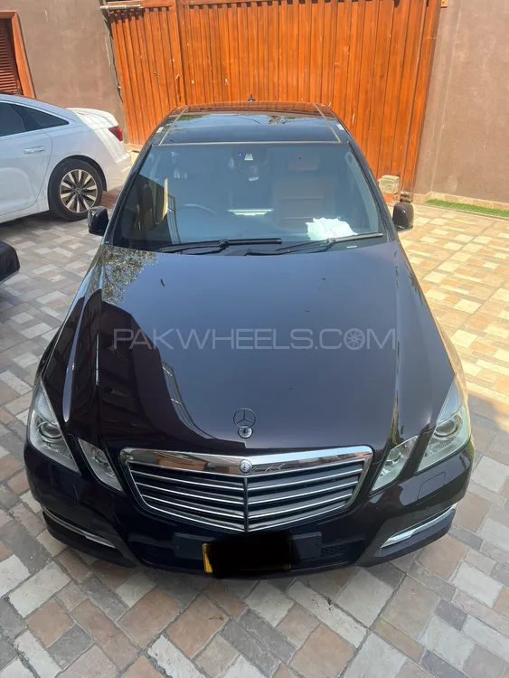 Mercedes Benz E Class 2013 for Sale in Karachi Image-1