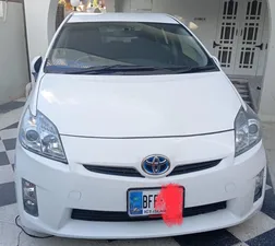 Toyota Prius S LED Edition 1.8 2015 for Sale
