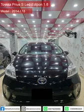 Toyota Prius S LED Edition 1.8 2014 for Sale