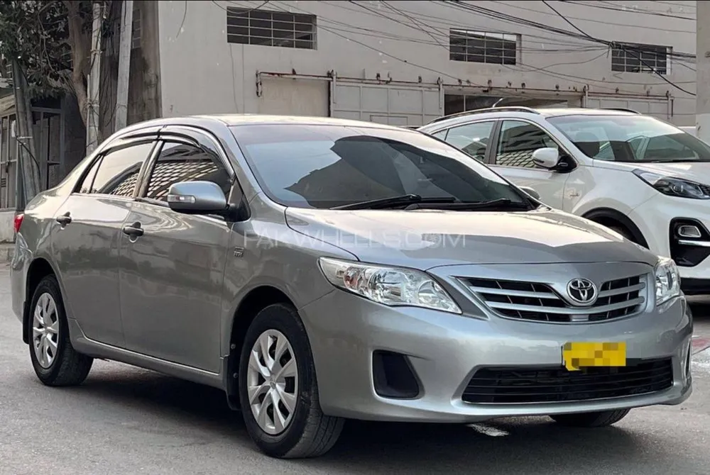 Toyota Corolla 2012 for Sale in Karachi Image-1