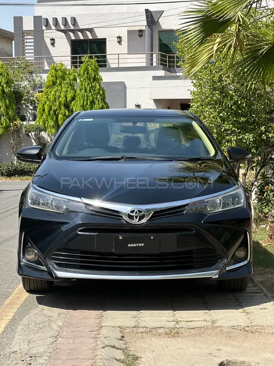 Toyota Corolla 2021 for Sale in Lahore Image-1