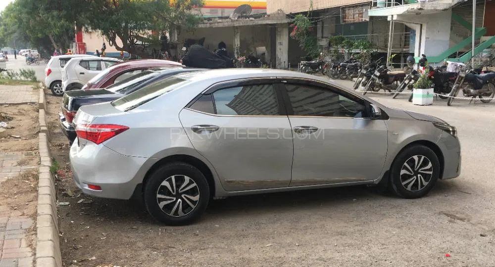 Toyota Corolla 2014 for Sale in Karachi Image-1