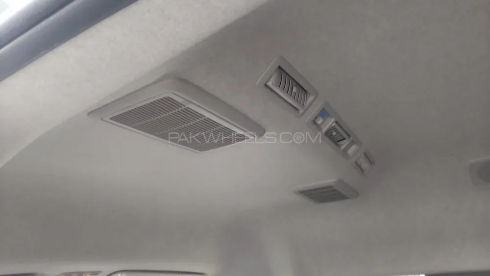 Toyota Hiace 2021 for Sale in Karachi Toyota Hiace 2021 for Sale in Karachi Image-10