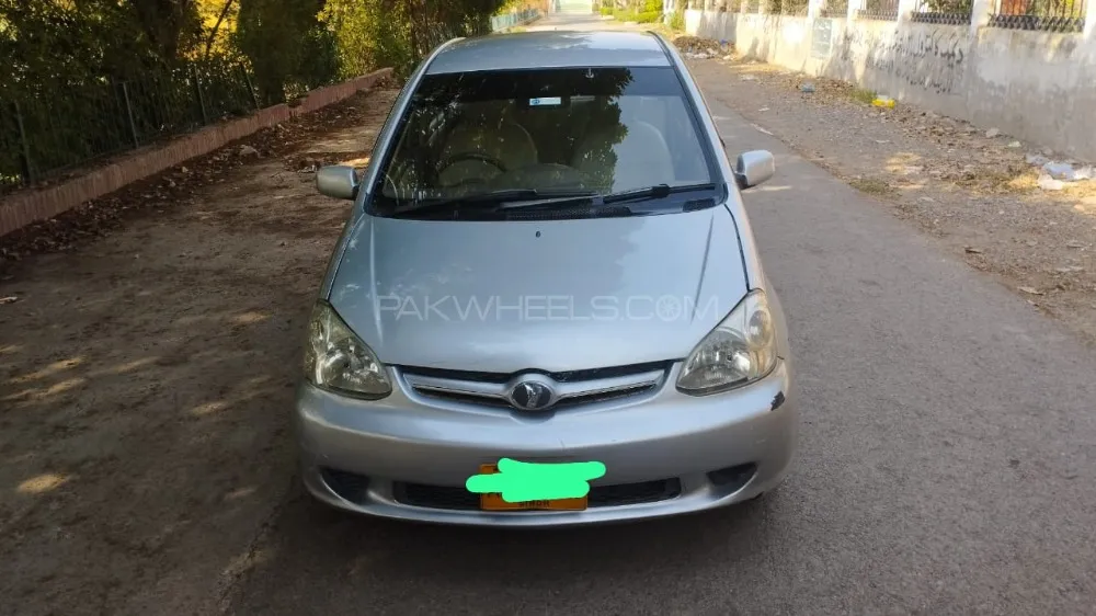Toyota Platz 2003 for Sale in Lahore Image-1