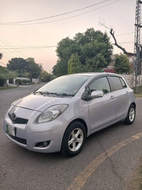 Toyota Vitz 2008 for Sale in Lahore Image-1