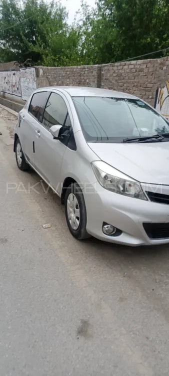 Toyota Vitz 2012 for Sale in Bannu Image-1