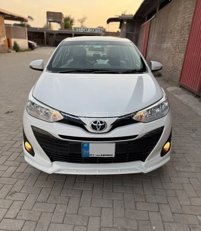 Toyota Yaris Sedan 2022 for Sale in Peshawar Image-1