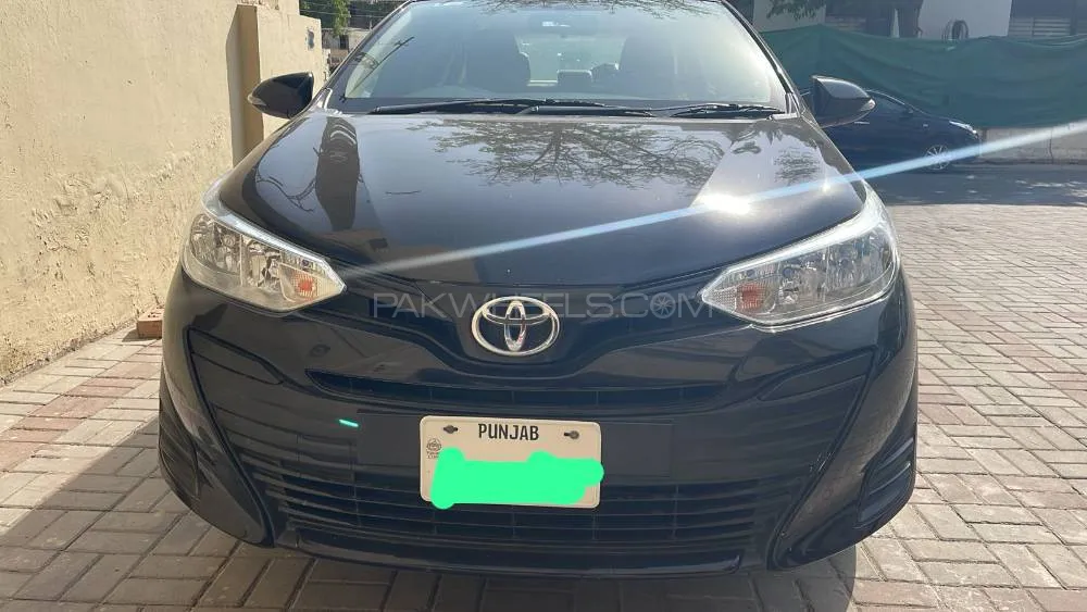 Toyota Yaris Sedan 2021 for Sale in Lahore Image-1