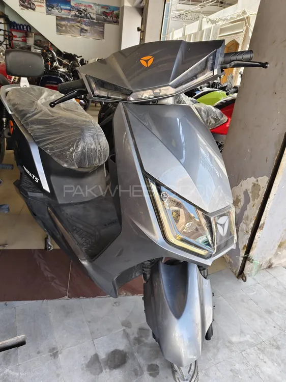 Yadea T5 2024 for Sale Image-1