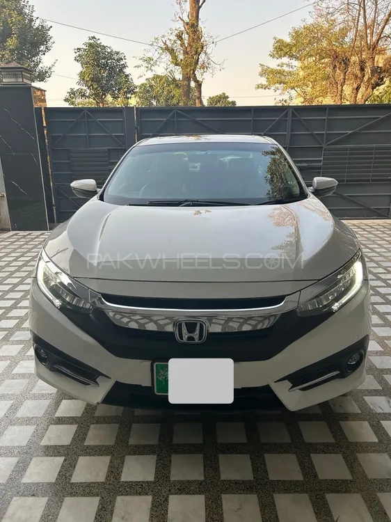Honda Civic 2020 for Sale in Lahore Image-1