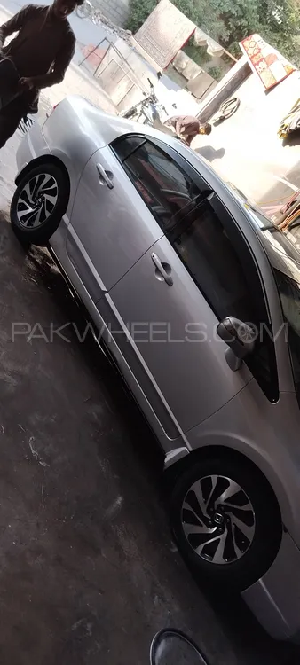 Honda Civic 2010 for Sale in Islamabad Image-1