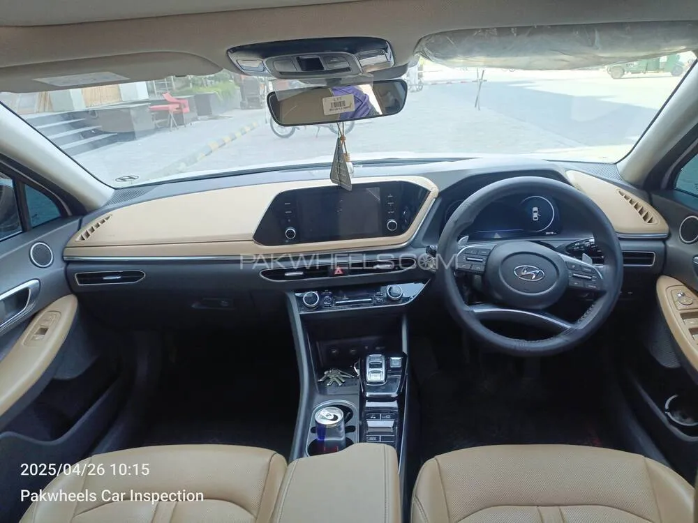 Hyundai Sonata 2023 for Sale in Multan Hyundai Sonata 2023 for Sale in Multan Image-10