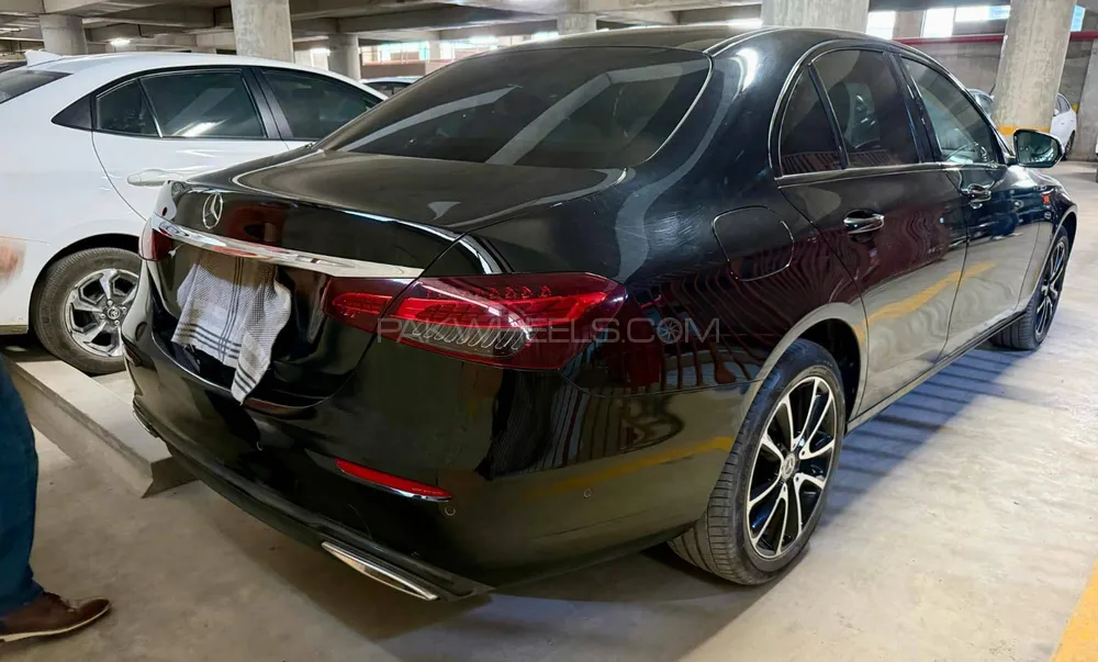 Mercedes Benz E Class 2021 for Sale in Karachi Image-1