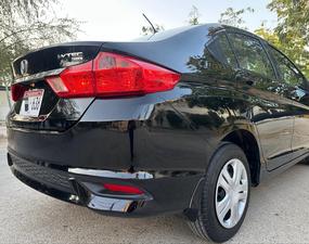 HONDA CITY 1.2L CVT (1200cc) AUTOMATIC 
Model 2024 || Registered 2024
8,000 KM Driven verifiable
HONDA SHAHRAH E FAISAL MAINTAINED 
Bumper To Bumper Original 100% 
Pearl Black Color 
Beige room
Interior is as good as new
COMPANY SEALS STILL INTACT
Original NAVIGATION 
ECON Mode
Like a brand new car

For inspection
Available at SUPREME CARS
Plot # 151/F,Under Imam heights,Shop no.1&2, Main Khalid Bin Walid Rd, Karachi, Sindh 75400

|  Premium Cars  |  Best Prices  |  Optimum Performance | 
#Supremecarsgang