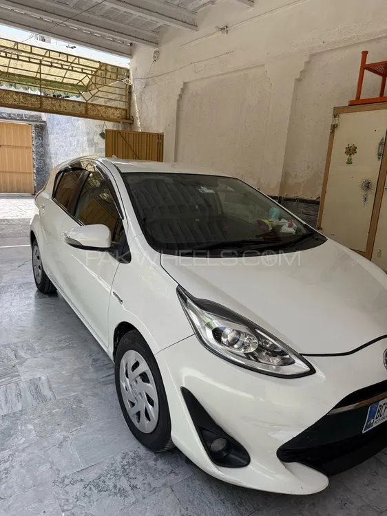 ٹویوٹا اکوا 2017 for Sale in مردان Image-1