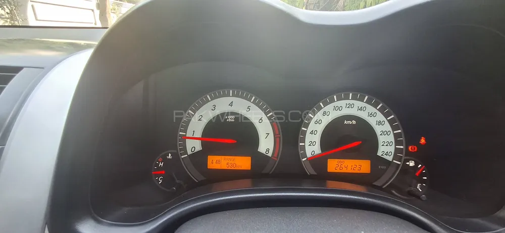 Toyota Corolla 2011 for Sale in Lahore Image-1