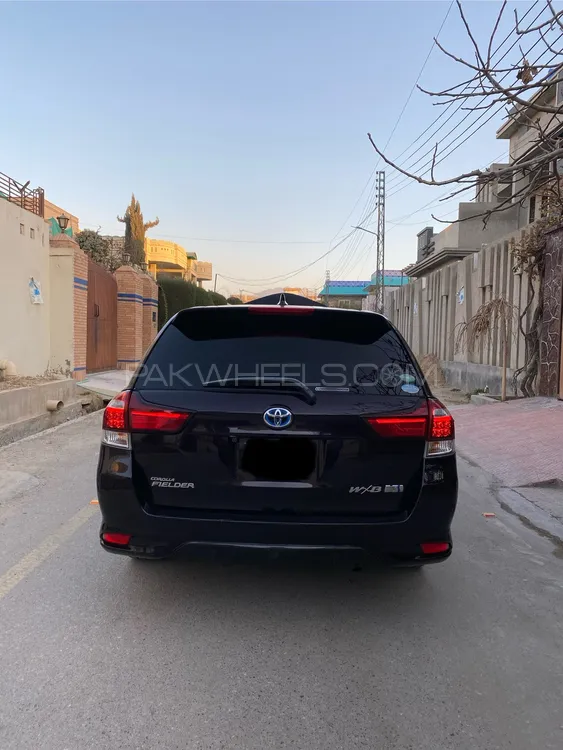Toyota Corolla Fielder 2015 for Sale in Quetta Image-1