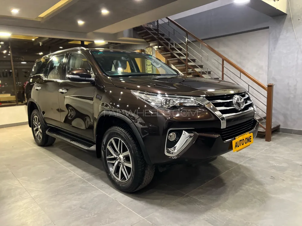 Toyota Fortuner 2018 for Sale in Karachi Image-1