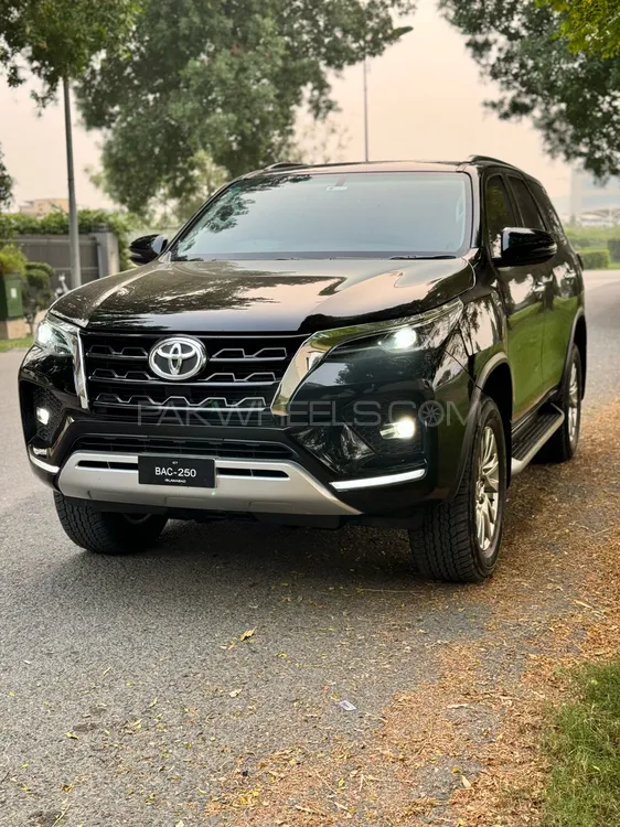 Toyota Fortuner 2022 for Sale in Sialkot Image-1