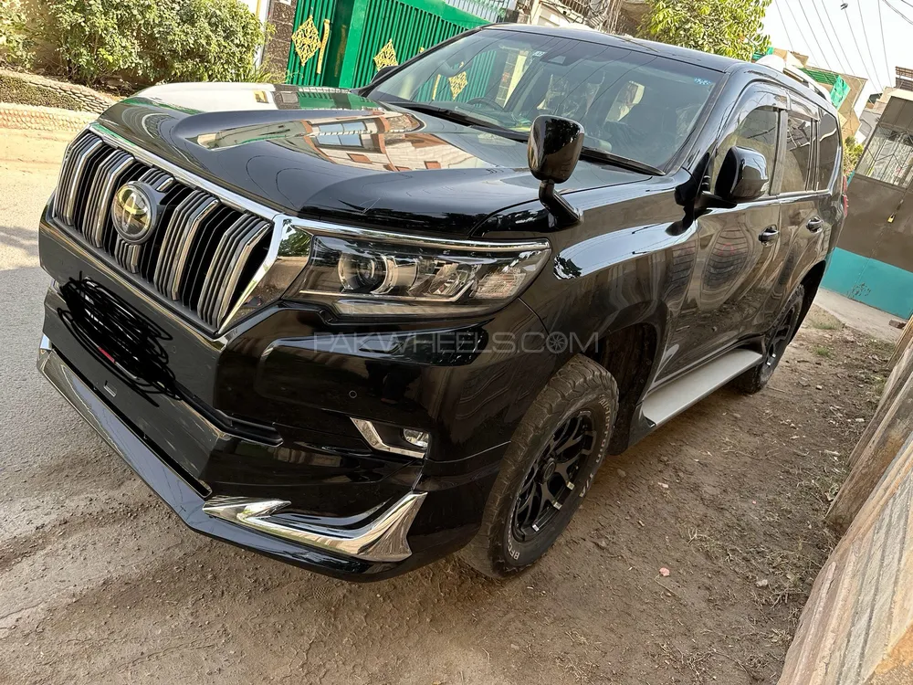 Toyota Land Cruiser 2019 for Sale in Multan Image-1
